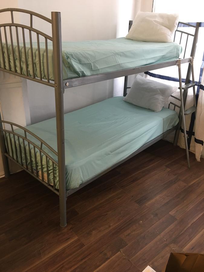 Hostel Ordnance Лондон Екстериор снимка
